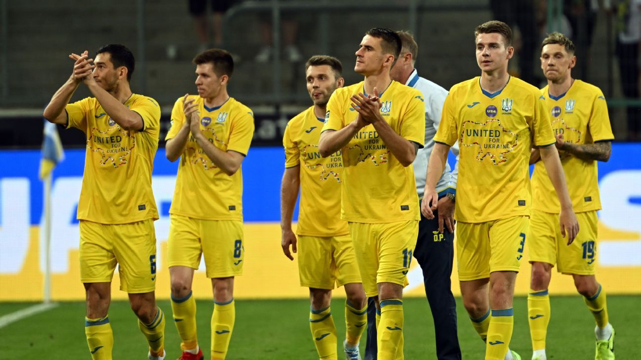 تیم ملی اوکراین برای اولین بار پس از حمله روسیه به میادین بازگشت